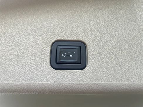Used 2015 Cadillac SRX Luxury w/ Trailering Package AWD/4WD image 45