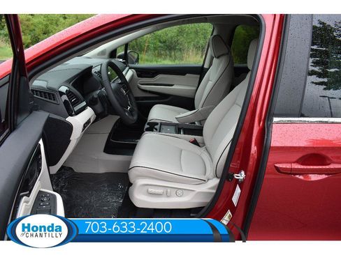 New 2026 Honda Odyssey Touring image 27