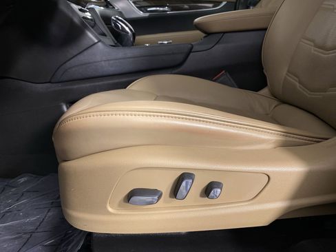 Certified 2023 Cadillac XT6 Sport w/ Platinum Package image 10