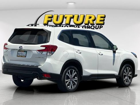 Used 2023 Subaru Forester Limited AWD/4WD image 3