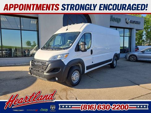Used 2025 RAM ProMaster 2500 w/ Convenience Group FWD image 1
