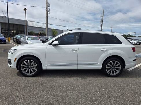 Used 2017 Audi Q7 3.0T Premium Plus w/ Premium Plus Package image 4
