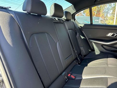 Used 2023 BMW 330i xDrive Sedan w/ Premium Package image 12