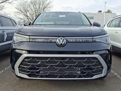 New 2026 Volkswagen Taos SEL AWD/4WD image 2