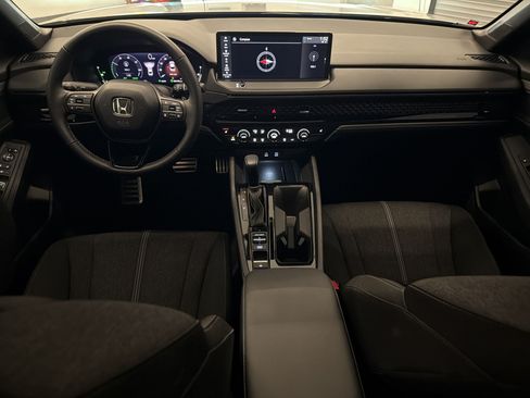 Used 2025 Honda Accord Sport image 15