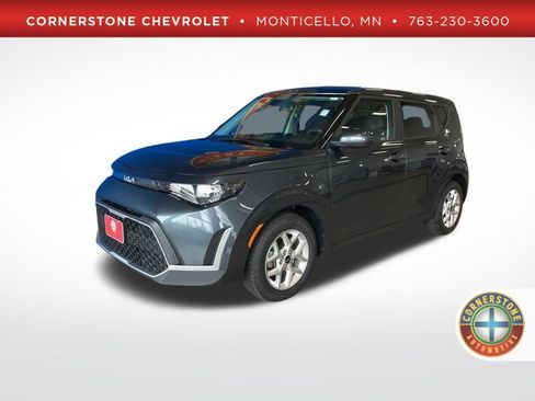 Used 2025 Kia Soul LX w/ LX Technology Package FWD image 1