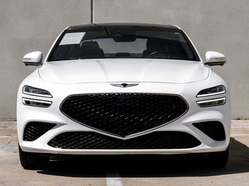 Used 2023 Genesis G70 3.3T w/ Sport Prestige Package image 6