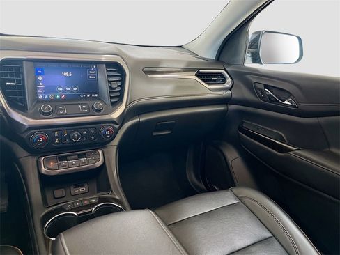 Used 2022 GMC Acadia AT4 w/ Technology Package image 24