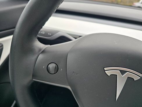 Used 2020 Tesla Model 3 Standard Range Plus image 27