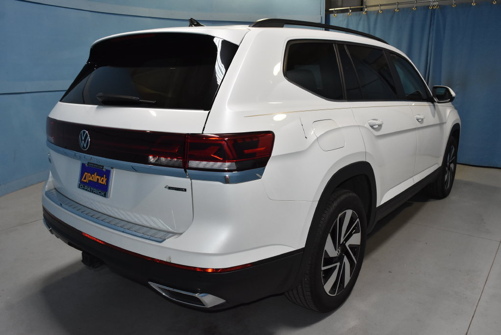Certified 2026 Volkswagen Atlas SE w/ Panoramic Sunroof Package AWD/4WD image 24