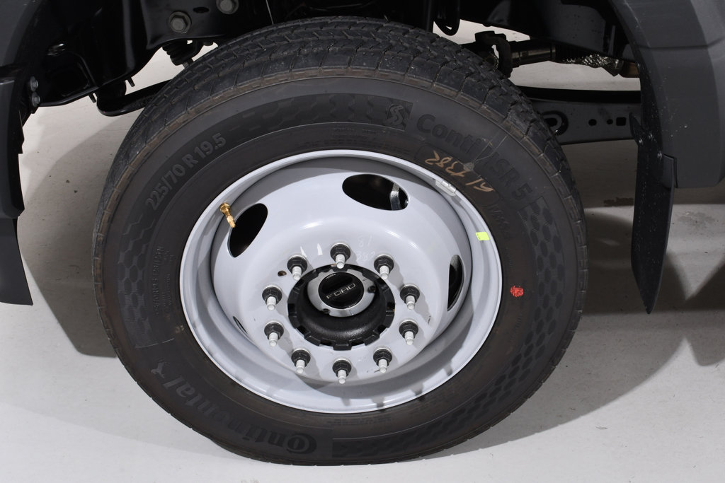 New 2027 Ford F550 4x4 Supercab Super Duty image 22