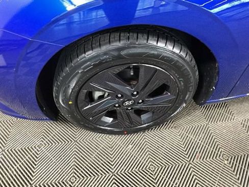 Certified 2023 Hyundai Elantra SEL w/ Cargo Package FWD image 10