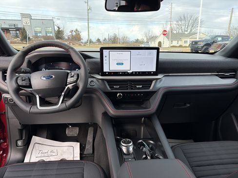 New 2026 Ford Explorer ST-Line w/ ST-Line Street Pack image 15