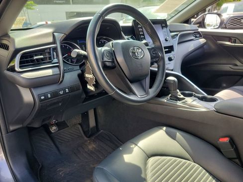 Used 2024 Toyota Camry SE w/ Blackout Package (TMS) image 18