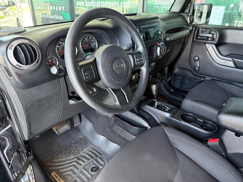 Used 2016 Jeep Wrangler Unlimited Sport AWD/4WD image 16