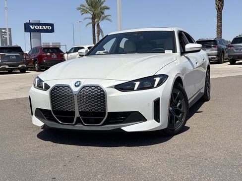 Used 2025 BMW i4 eDrive40 w/ Parking Assistance Package RWD image 3