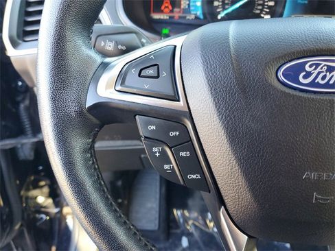 Used 2023 Ford Edge SEL image 15