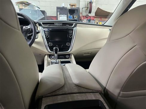 Used 2024 Nissan Murano SV image 12