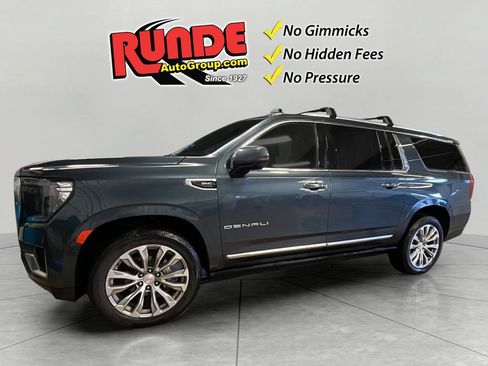 Used 2021 GMC Yukon XL Denali w/ Denali Ultimate Package AWD/4WD image 1