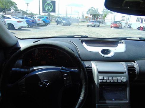 Used 2004 INFINITI G35 Coupe w/ Premium Pkg RWD image 17