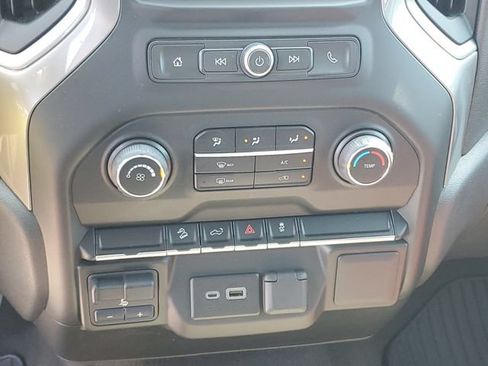Used 2021 Chevrolet Silverado 1500 Custom Trail Boss w/ Safety Confidence Package AWD/4WD image 18