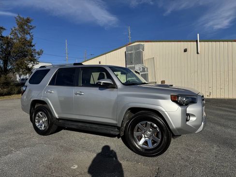 Used 2016 Toyota 4Runner Trail Premium image 22
