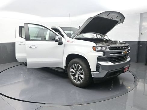 Used 2022 Chevrolet Silverado 1500 LT w/ Z71 Off-Road Package AWD/4WD image 39