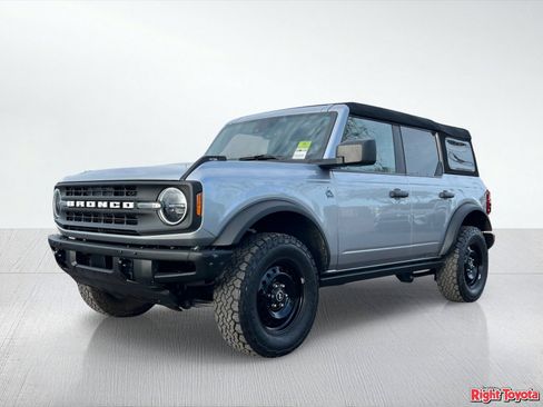 Used 2023 Ford Bronco Black Diamond AWD/4WD image 2