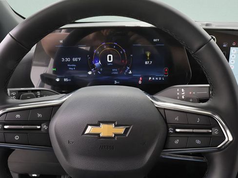 New 2026 Chevrolet Equinox LT FWD image 14