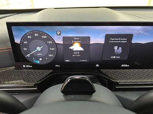 Used 2025 Genesis GV80 3.5T e-SC AWD/4WD image 5