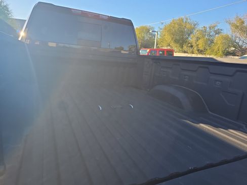 Used 2024 GMC Sierra 2500 AT4 w/ AT4 Premium Plus Package image 34