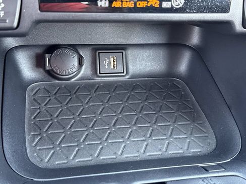 Used 2025 Toyota RAV4 XLE Premium FWD image 10