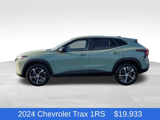 Certified 2024 Chevrolet Trax RS w/ Driver Confidence Package FWD image 2