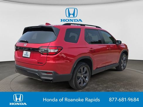 New 2026 Honda Pilot Sport image 5