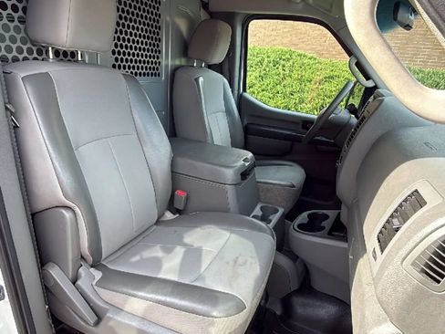 Used 2014 Nissan NV 2500 SV w/ Side & Curtain Airbag Package RWD image 16