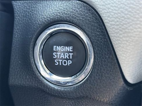 Used 2023 Toyota RAV4 XLE Premium image 23