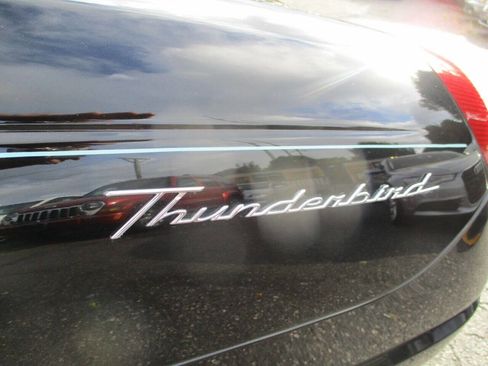 Used 2003 Ford Thunderbird image 30