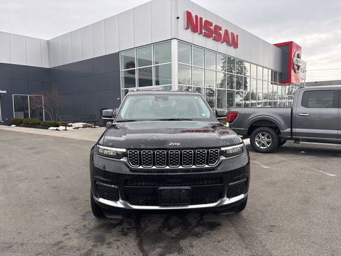 Used 2021 Jeep Grand Cherokee L Summit w/ Luxury Tech Group V image 2