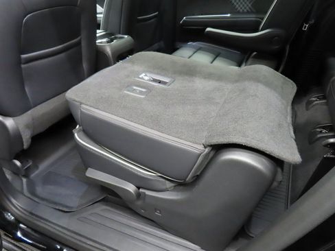 Used 2024 GMC Acadia Denali image 64