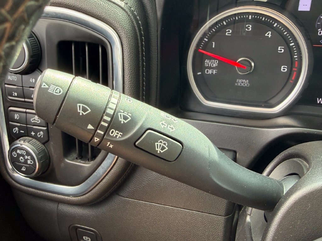 Used 2019 Chevrolet Silverado 1500 High Country w/ Technology Package AWD/4WD image 33