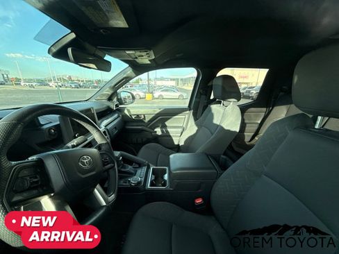 Used 2024 Toyota Tacoma SR5 AWD/4WD image 20