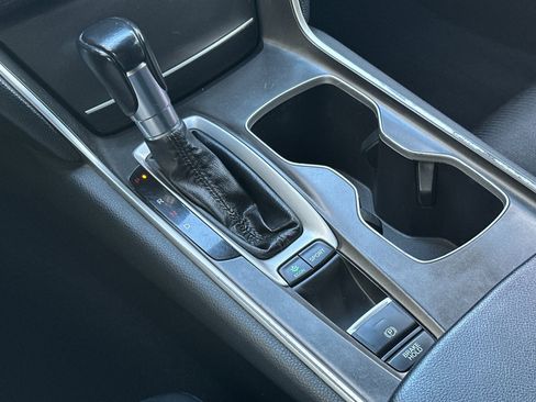 Used 2018 Honda Accord Sport image 22