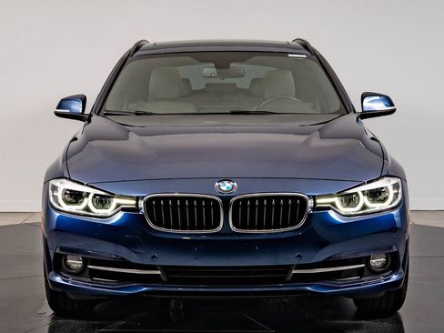 Used 2016 BMW 328i xDrive Wagon AWD/4WD image 2