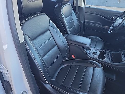 Used 2023 GMC Acadia Denali FWD image 44
