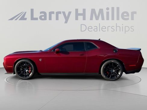 Used 2023 Dodge Challenger SRT Hellcat RWD image 2