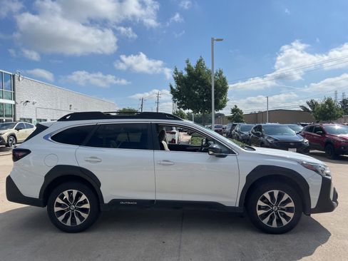 Used 2024 Subaru Outback Limited AWD/4WD image 2