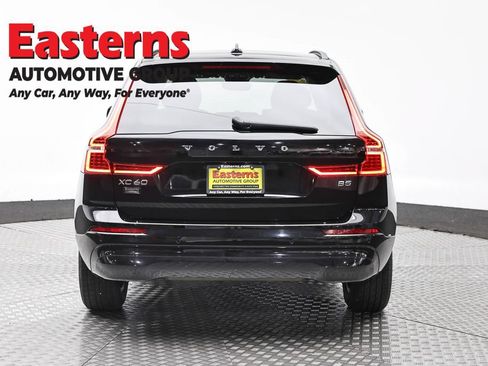 Used 2023 Volvo XC60 B5 Core FWD image 6