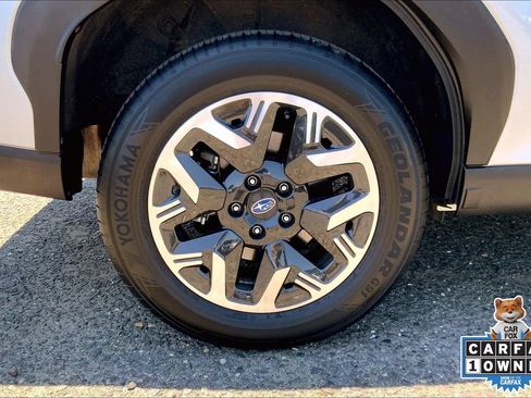 Certified 2025 Subaru Forester Premium AWD/4WD image 11