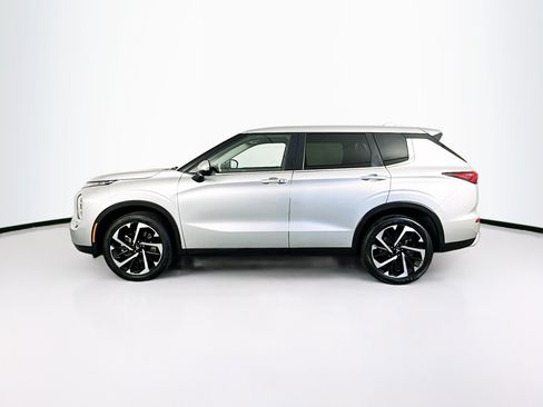 Used 2024 Mitsubishi Outlander SE AWD/4WD image 4