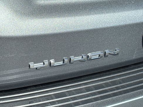 New 2026 GMC Yukon XL Denali w/ Denali Reserve Package image 13